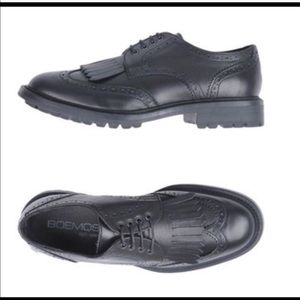 BOEMOS lace up black Italian leather Oxford shoes